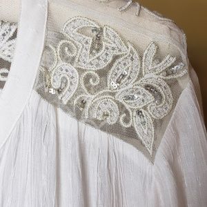 Torrid Harper-style Ivory Top with Lace Shoulders